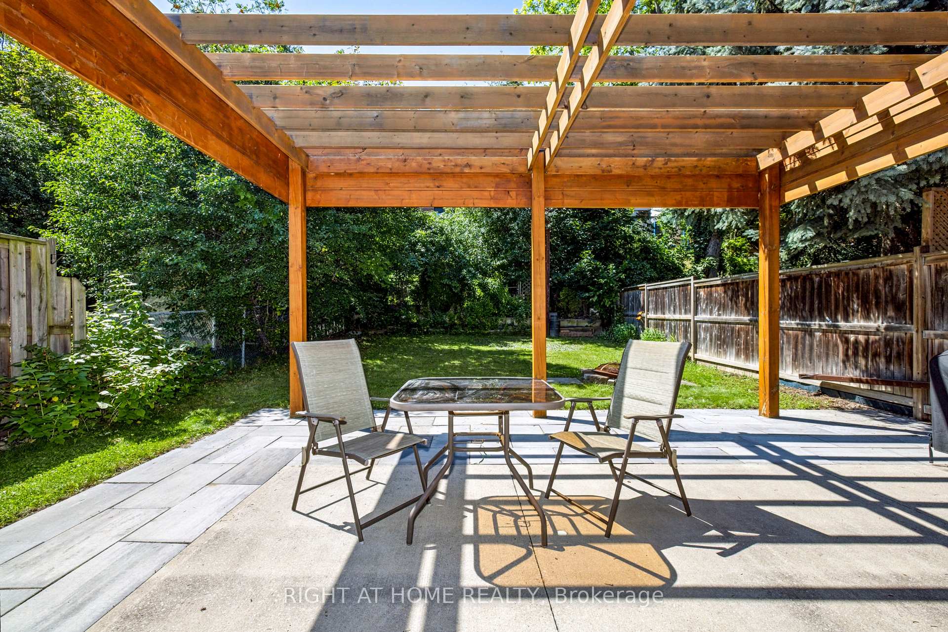 Photo 26 of 229 Britannia Avenue, Bradford West Gwillimbury, Bradford — HOMEH