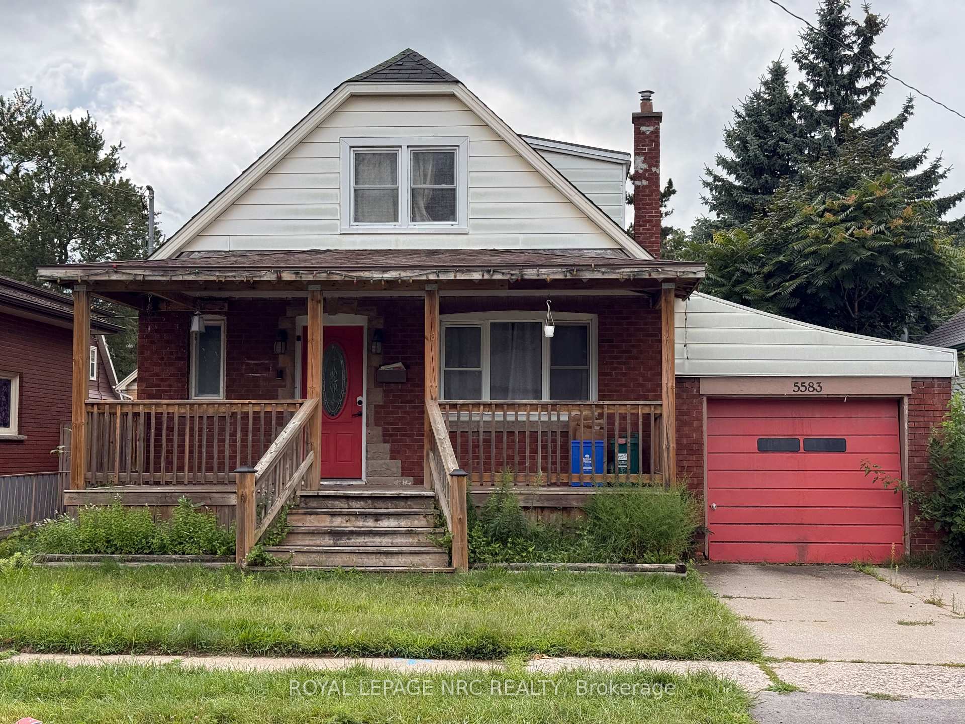 Photo of 5583 Byng Avenue