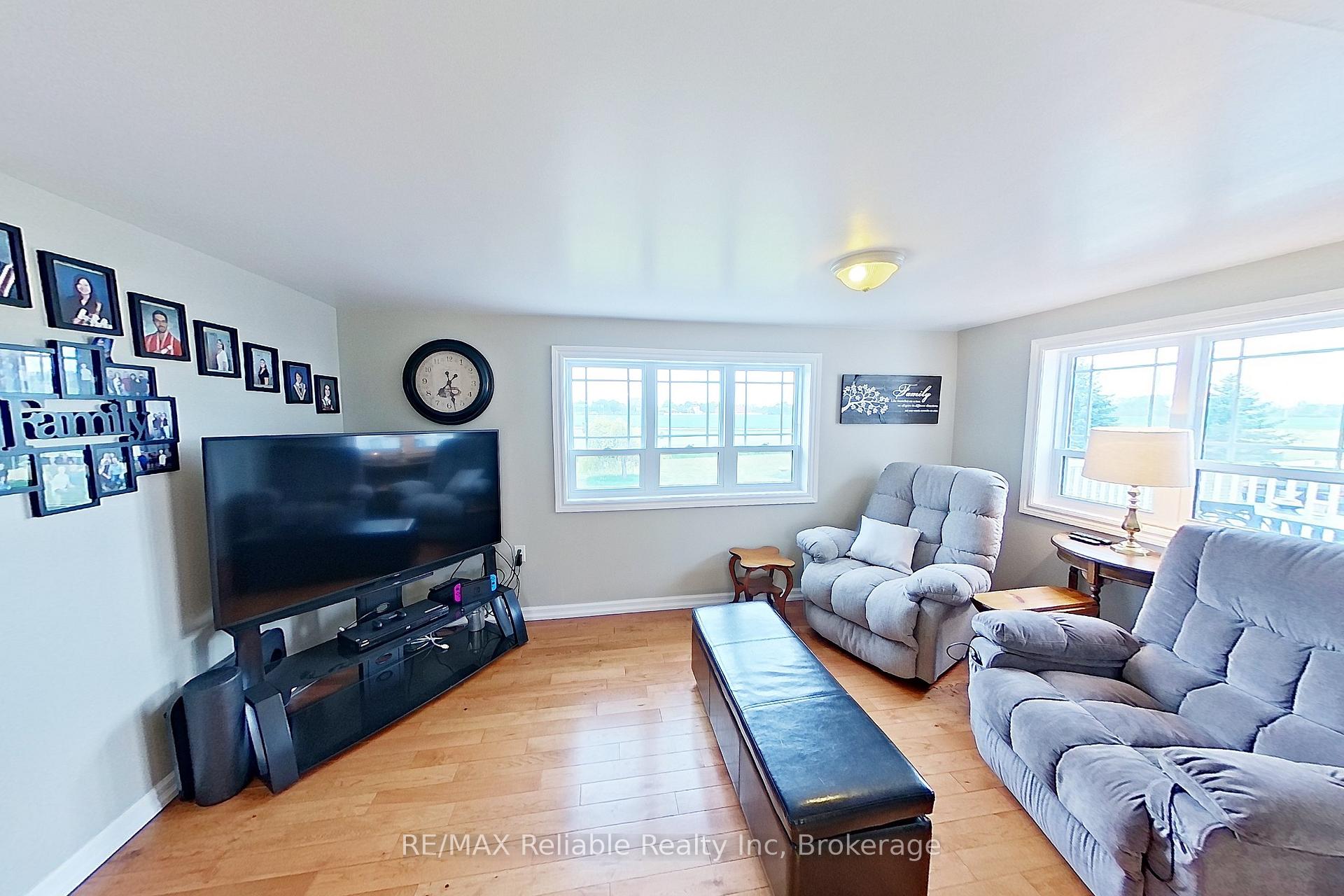 Photo 5 of 73053 Bluewater Highway, Bluewater, Hay — HOMEH