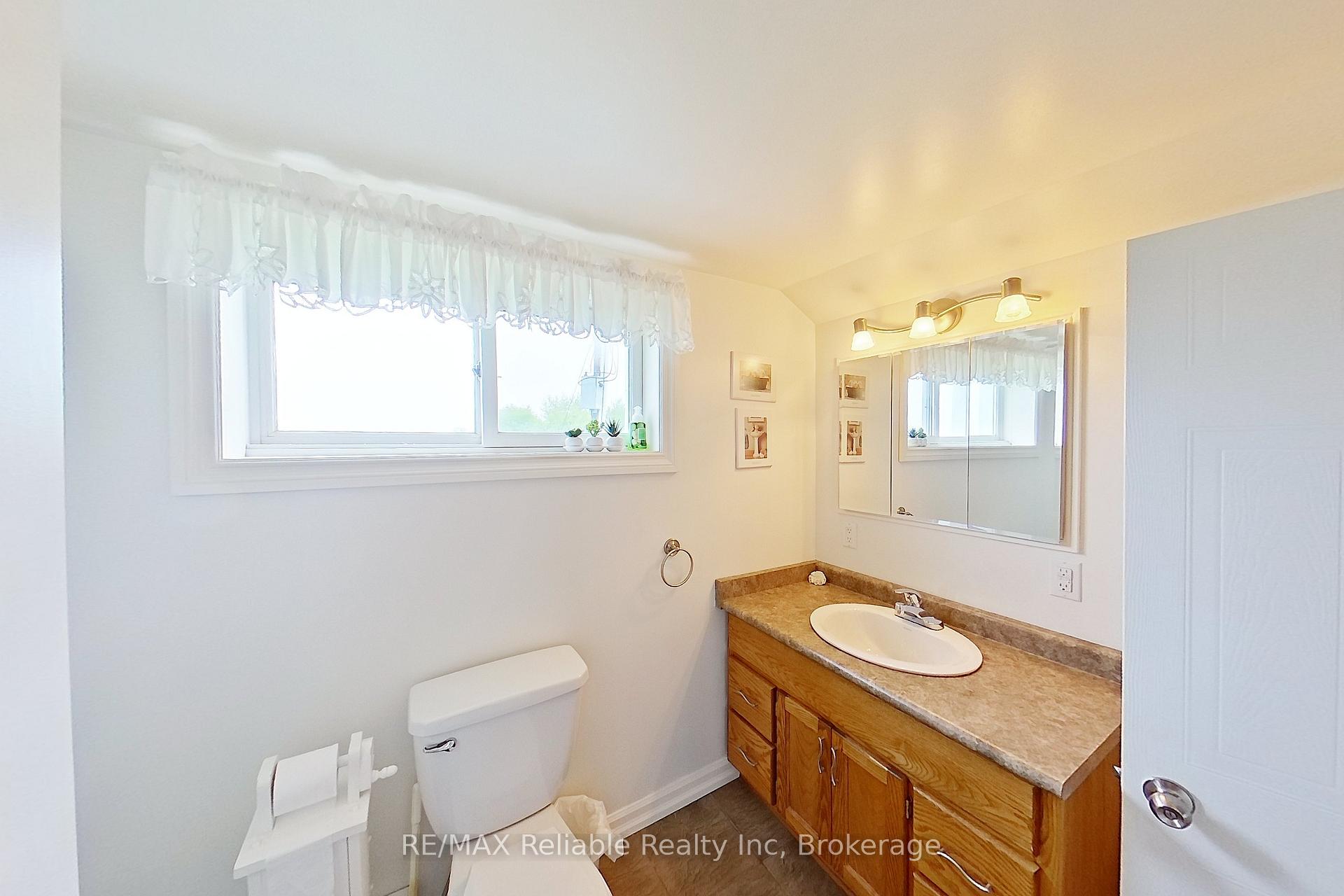Photo 22 of 73053 Bluewater Highway, Bluewater, Hay — HOMEH
