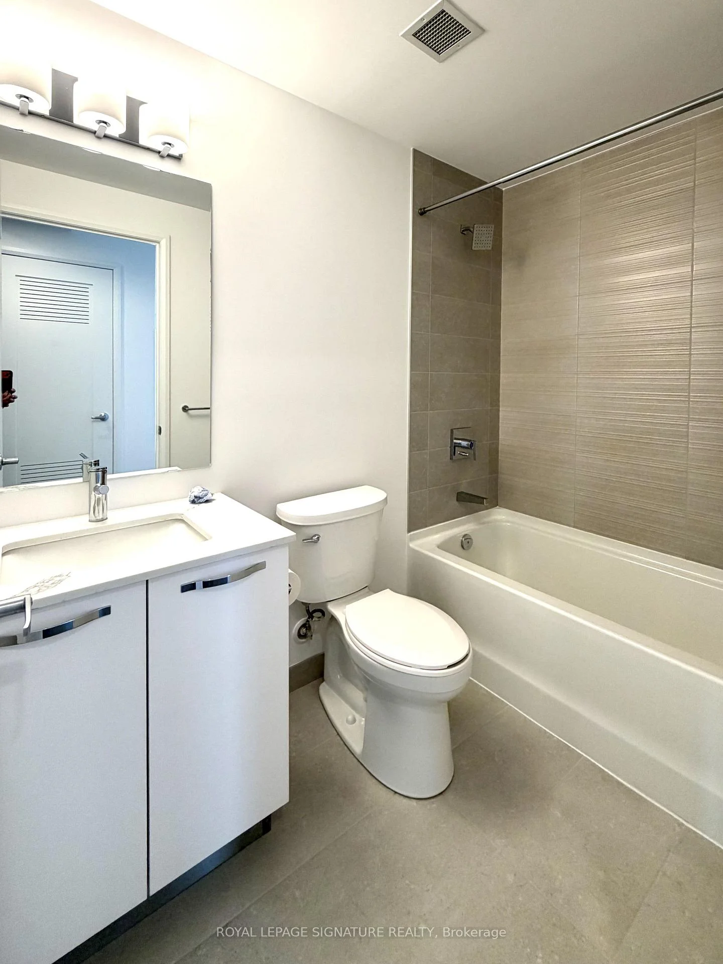 Photo 3 of Unit 1414, 75 James Street, Hamilton, Corktown — HOMEH