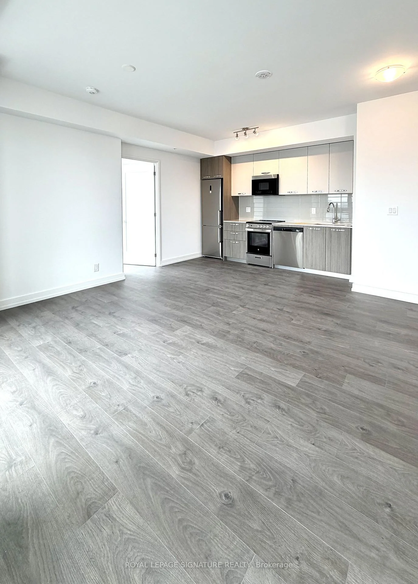 Photo 6 of Unit 1414, 75 James Street, Hamilton, Corktown — HOMEH