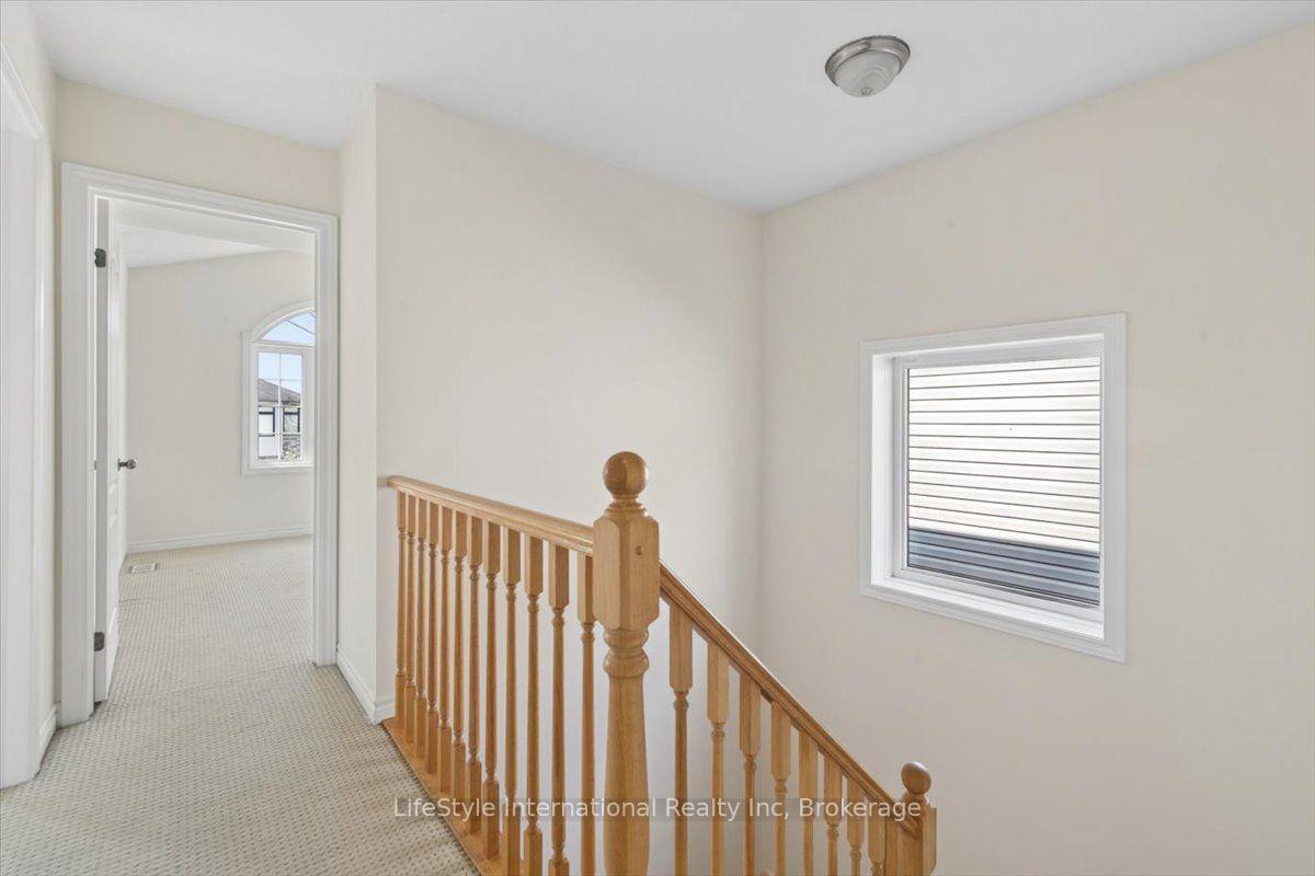 Photo 21 of 242 Moorlands Crescent, Kitchener, Doon South — HOMEH