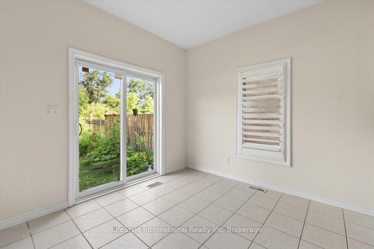 Photo 20 of 242 Moorlands Crescent, Kitchener, Doon South — HOMEH
