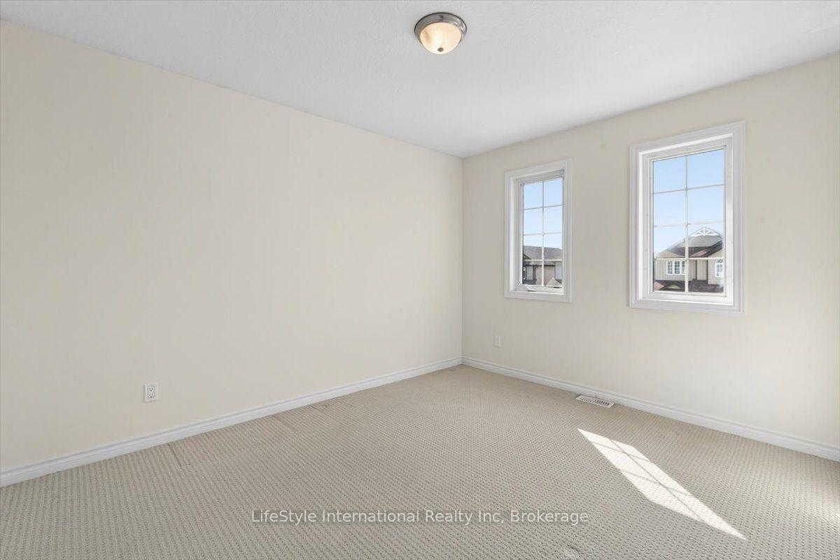 Photo 25 of 242 Moorlands Crescent, Kitchener, Doon South — HOMEH