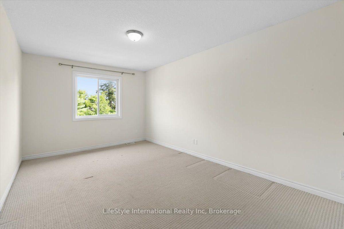 Photo 27 of 242 Moorlands Crescent, Kitchener, Doon South — HOMEH