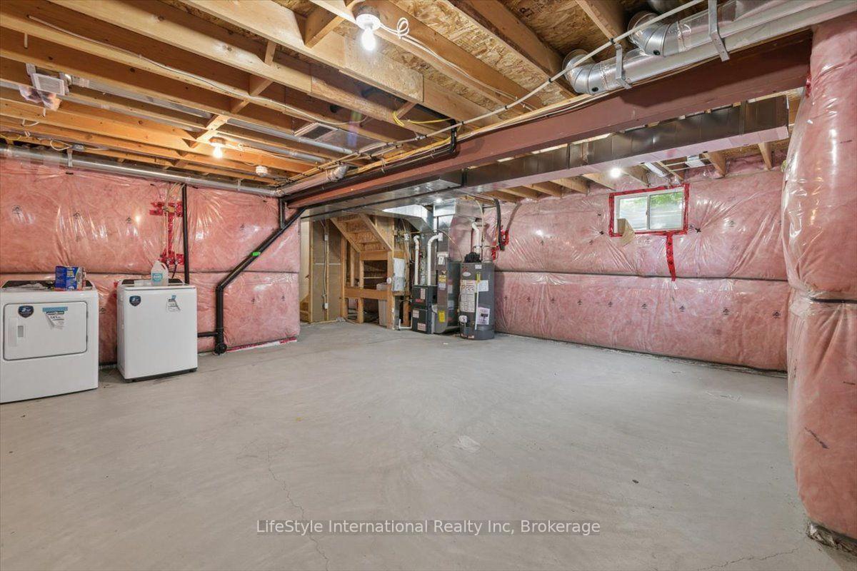 Photo 31 of 242 Moorlands Crescent, Kitchener, Doon South — HOMEH