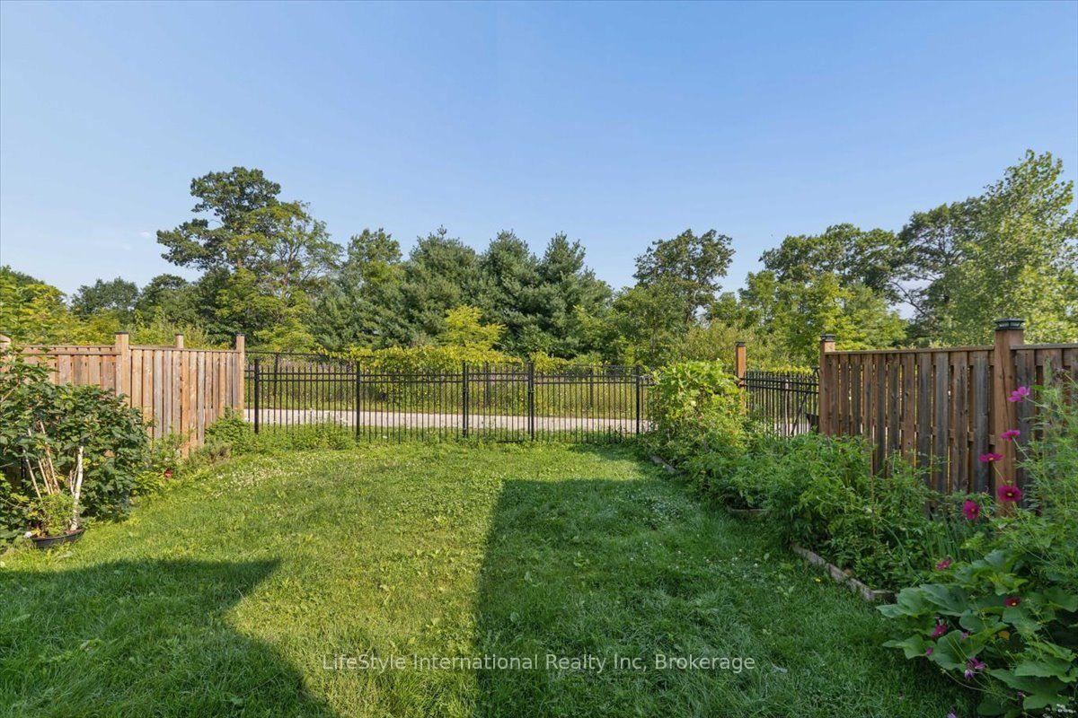 Photo 36 of 242 Moorlands Crescent, Kitchener, Doon South — HOMEH
