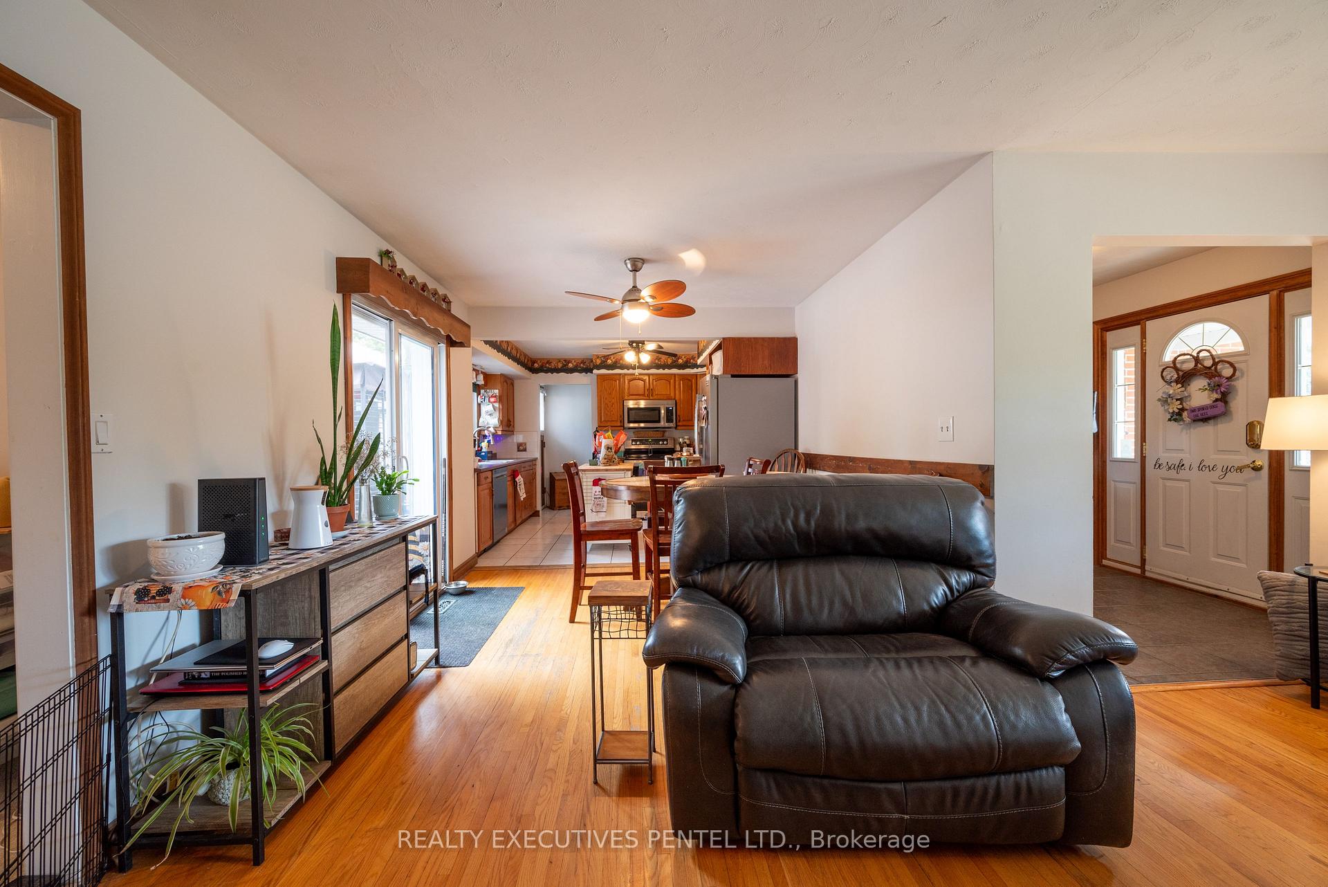 Photo 8 of 2 Catherine Street, Hamilton Township, Rural Hamilton — HOMEH