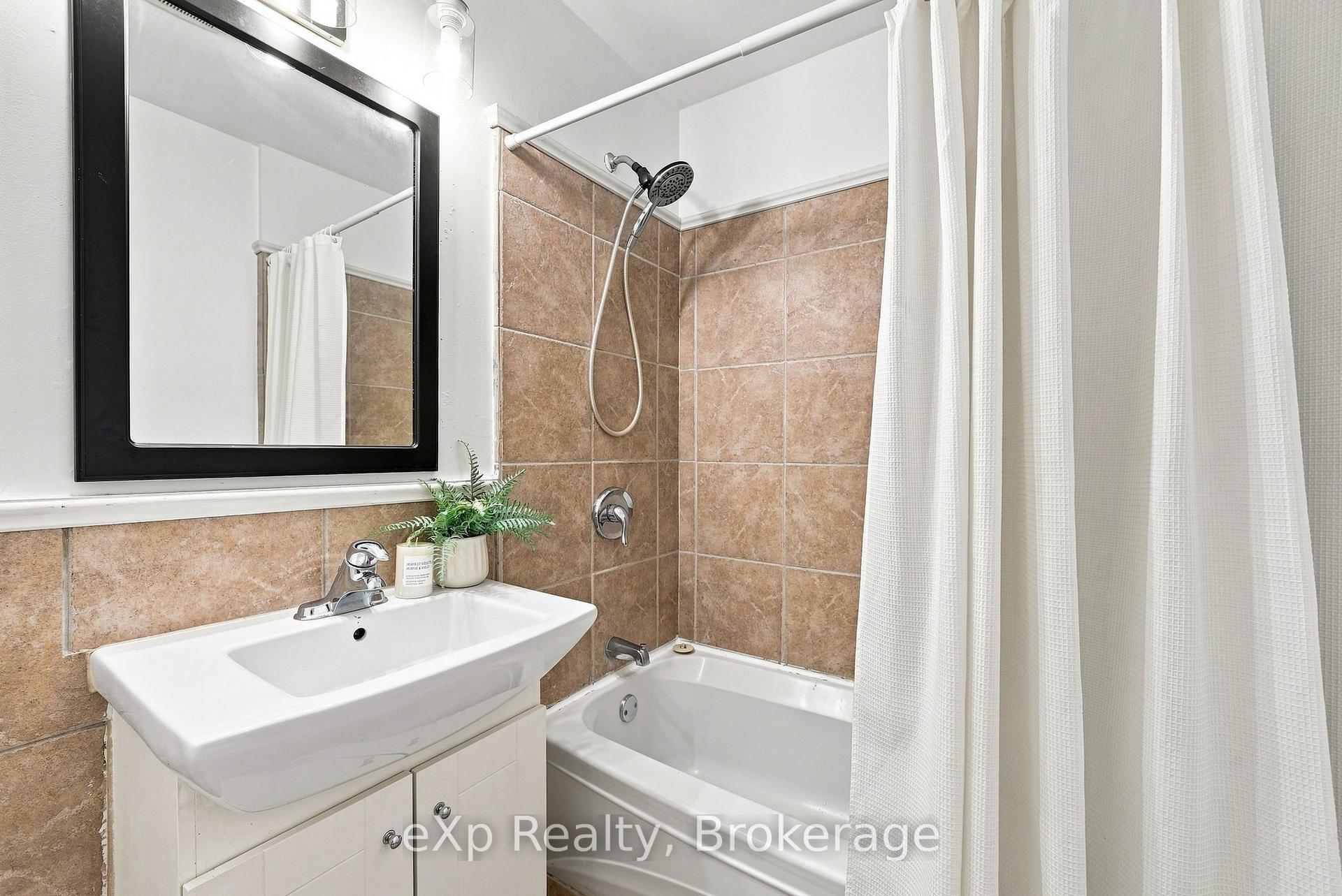 Photo 17 of 16 Robertson Street, Cramahe, Colborne — HOMEH