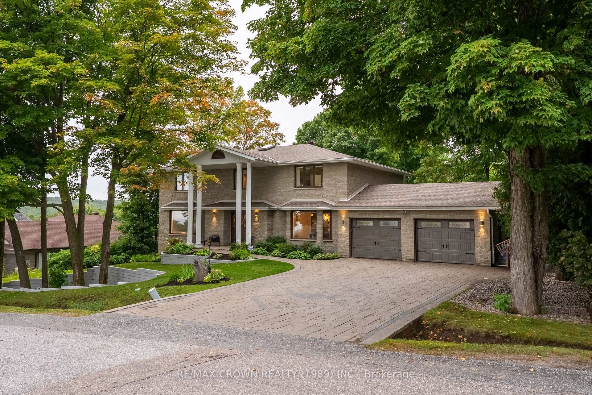Photo 2 of 25 Mapleview Place, North Bay, Airport — HOMEH