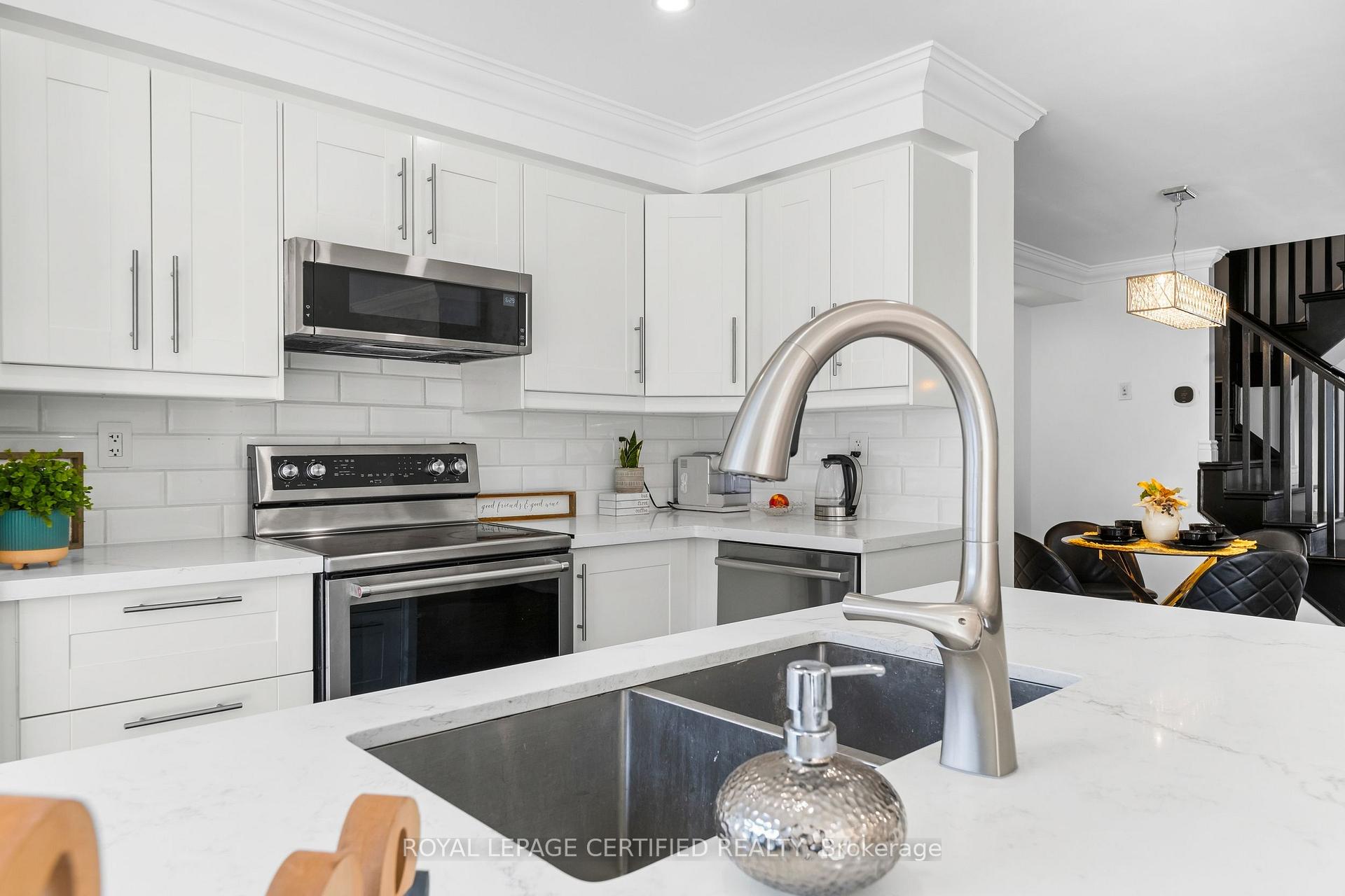 Photo 9 of 938 Burrows Gate, Milton, Coates — HOMEH