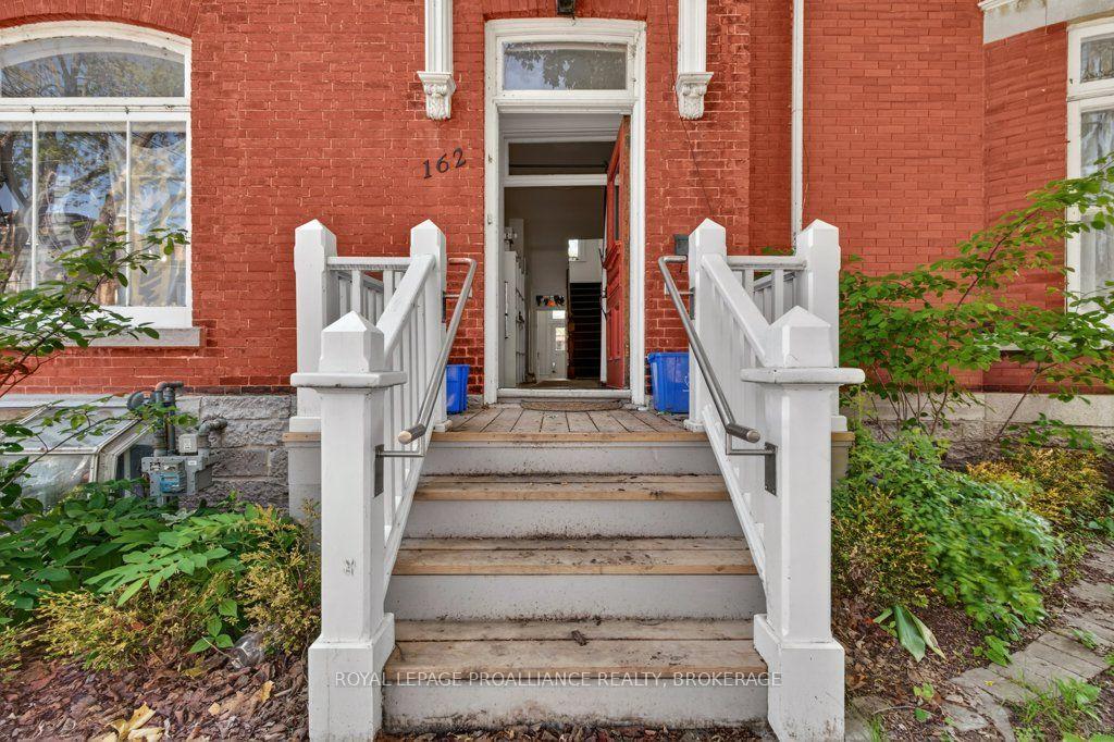 Photo 3 of 162 Earl Street, Kingston, Central City East — HOMEH