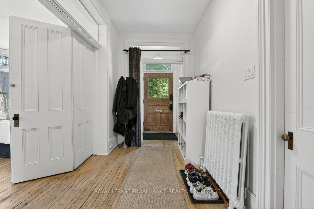 Photo 5 of 162 Earl Street, Kingston, Central City East — HOMEH