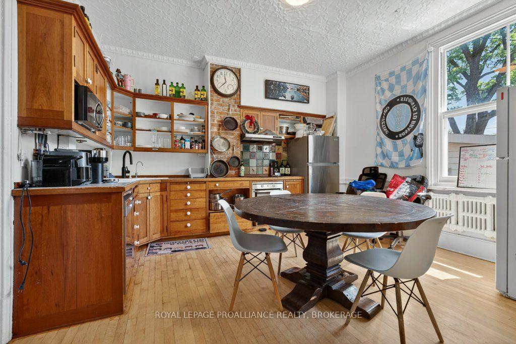 Photo 14 of 162 Earl Street, Kingston, Central City East — HOMEH