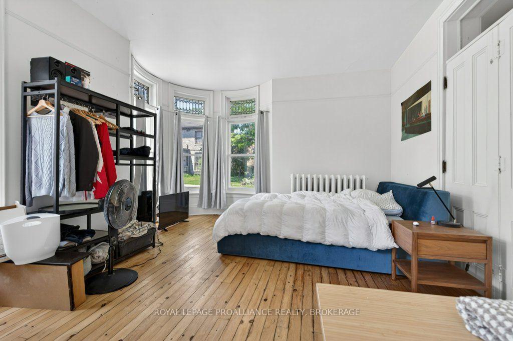 Photo 17 of 162 Earl Street, Kingston, Central City East — HOMEH