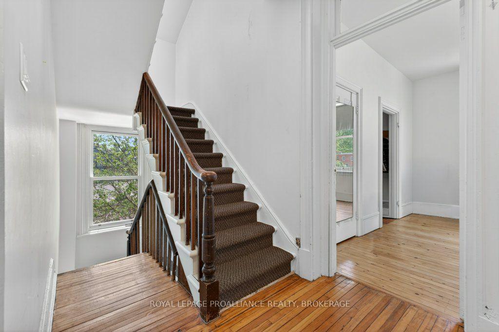 Photo 33 of 162 Earl Street, Kingston, Central City East — HOMEH