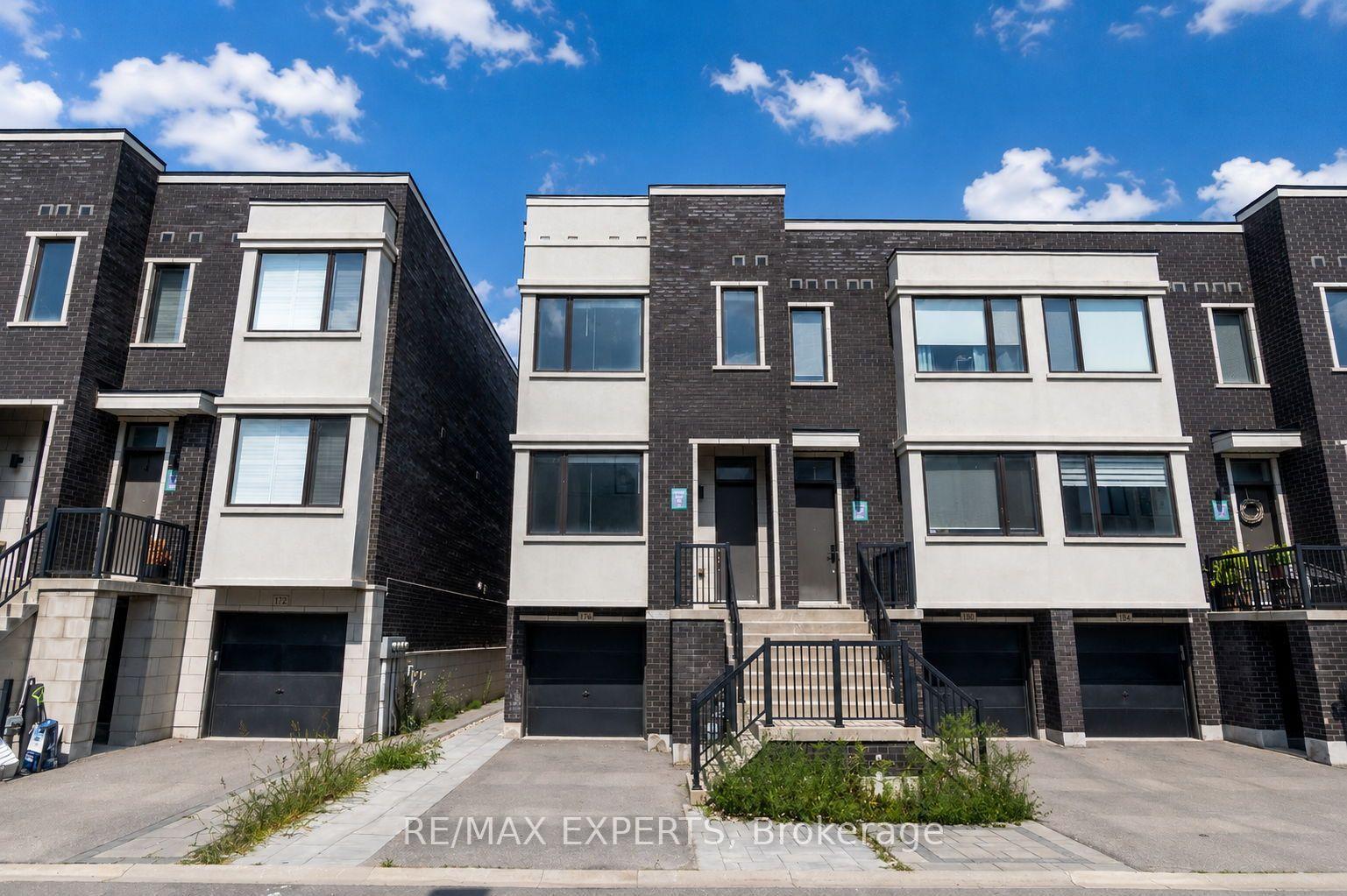 Photo 3 of 176 Sydney Circle, Vaughan, Vellore Village — HOMEH