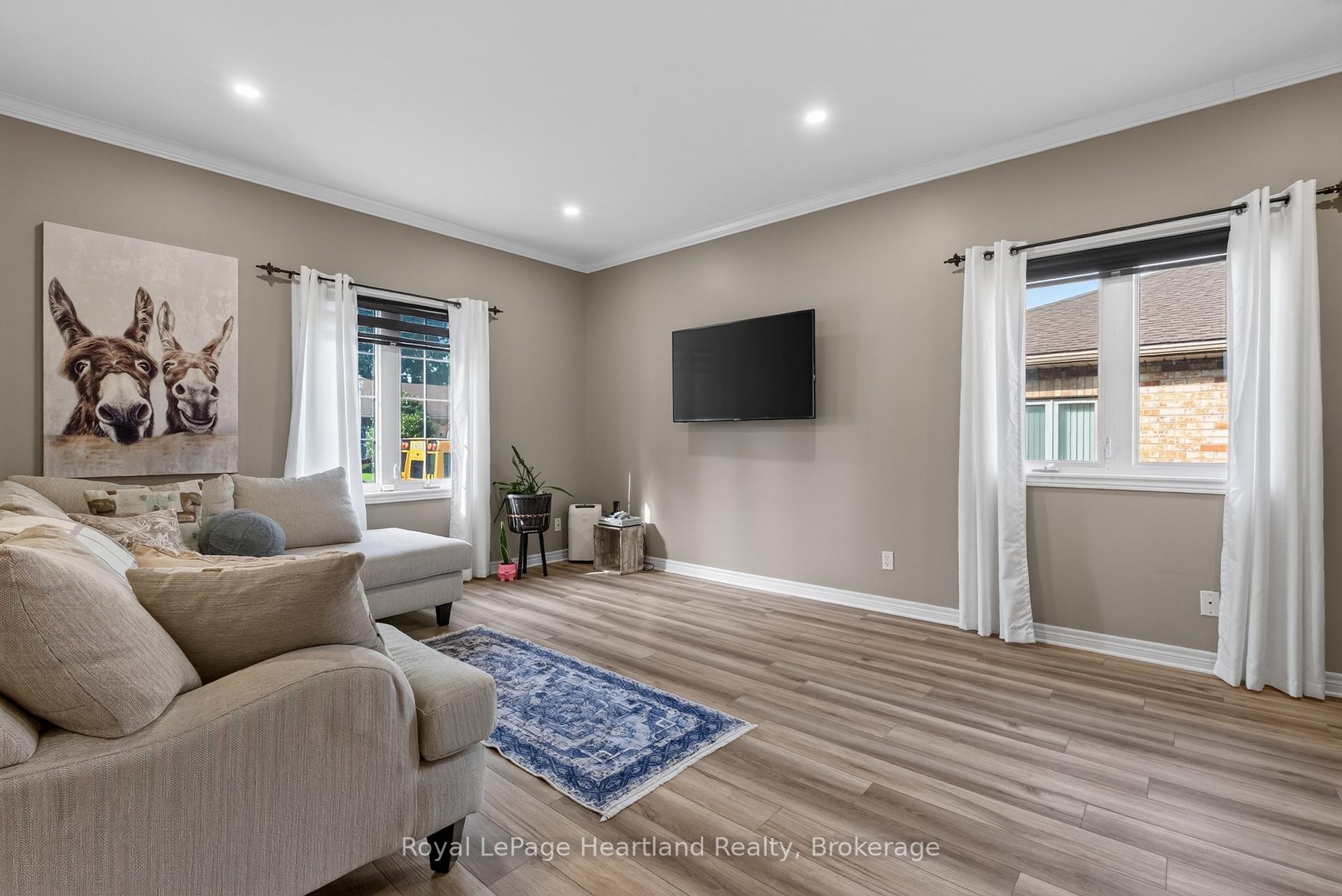Photo 8 of 16 Somerset Street, South Huron, Exeter — HOMEH