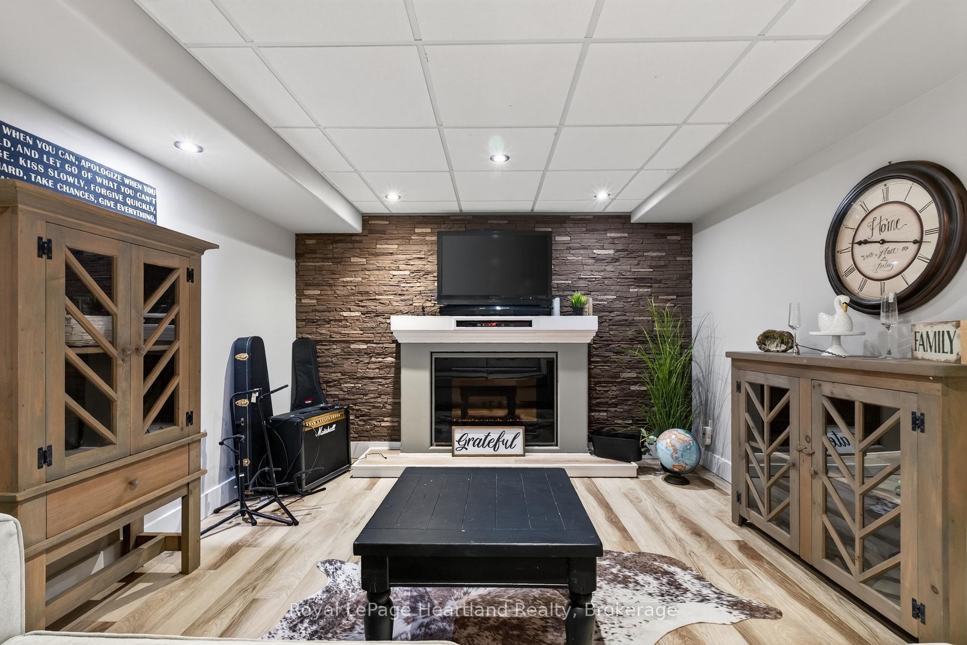 Photo 26 of 16 Somerset Street, South Huron, Exeter — HOMEH