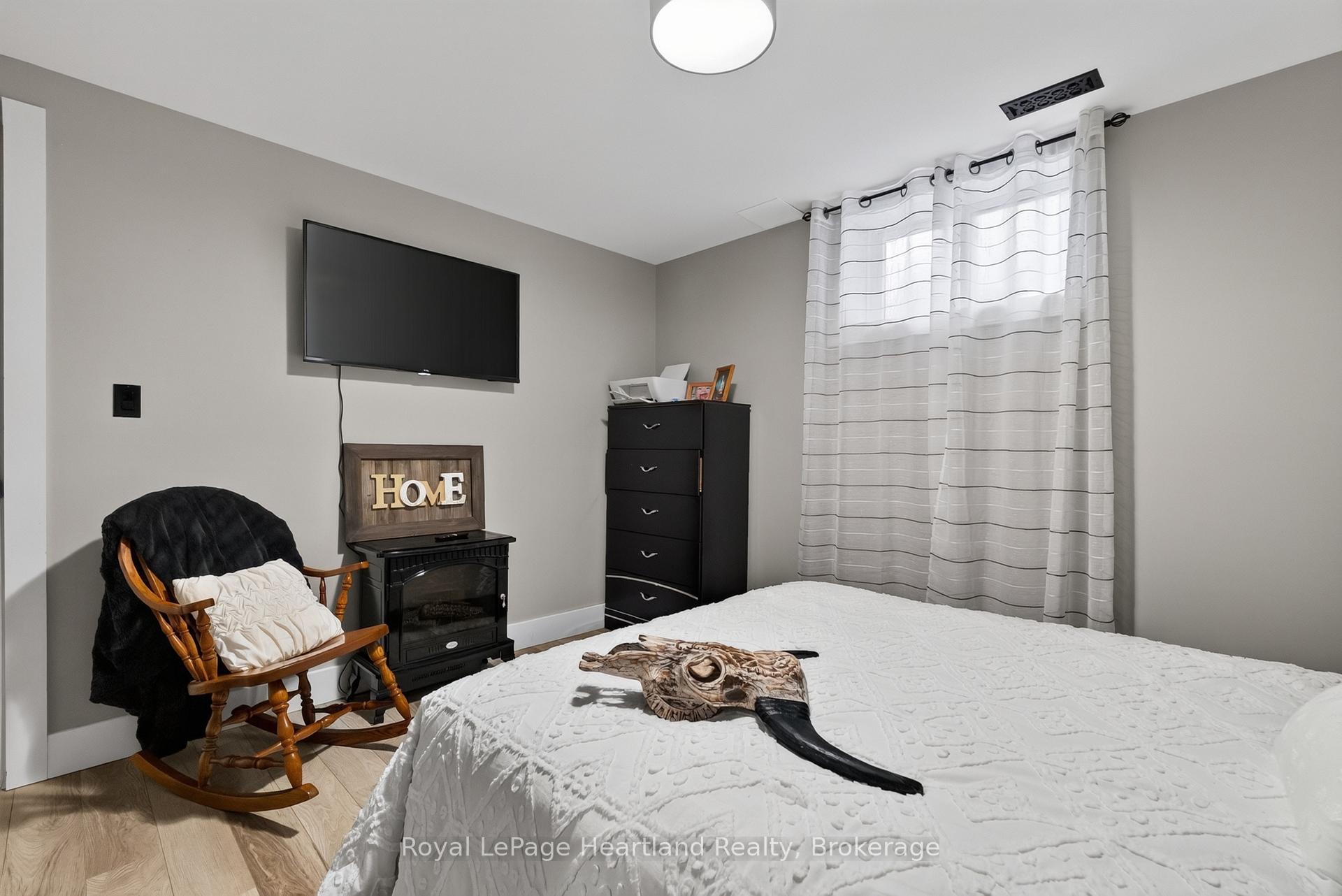 Photo 32 of 16 Somerset Street, South Huron, Exeter — HOMEH