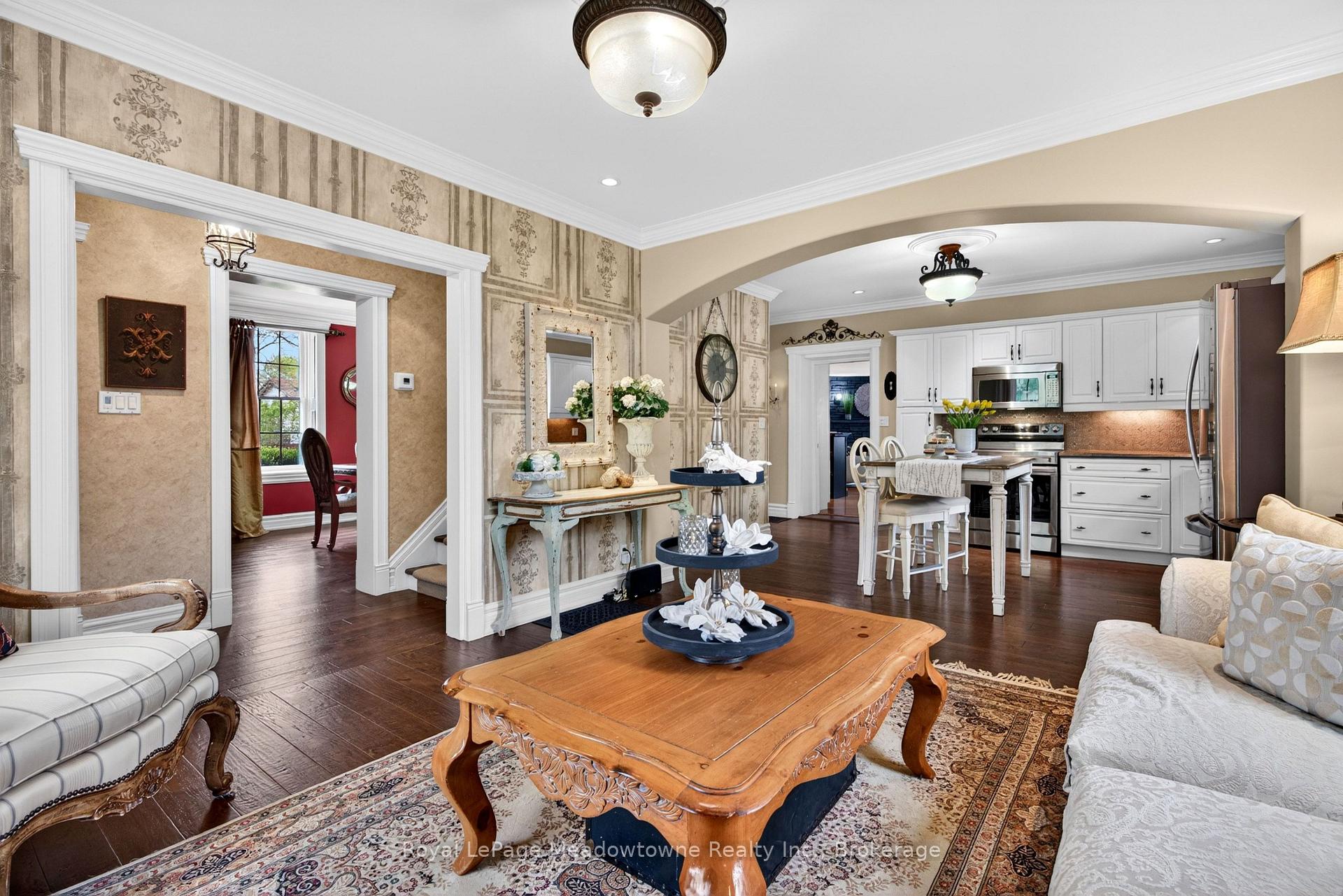 Photo 8 of 53 Campbell Avenue E, Milton, Campbellville — HOMEH