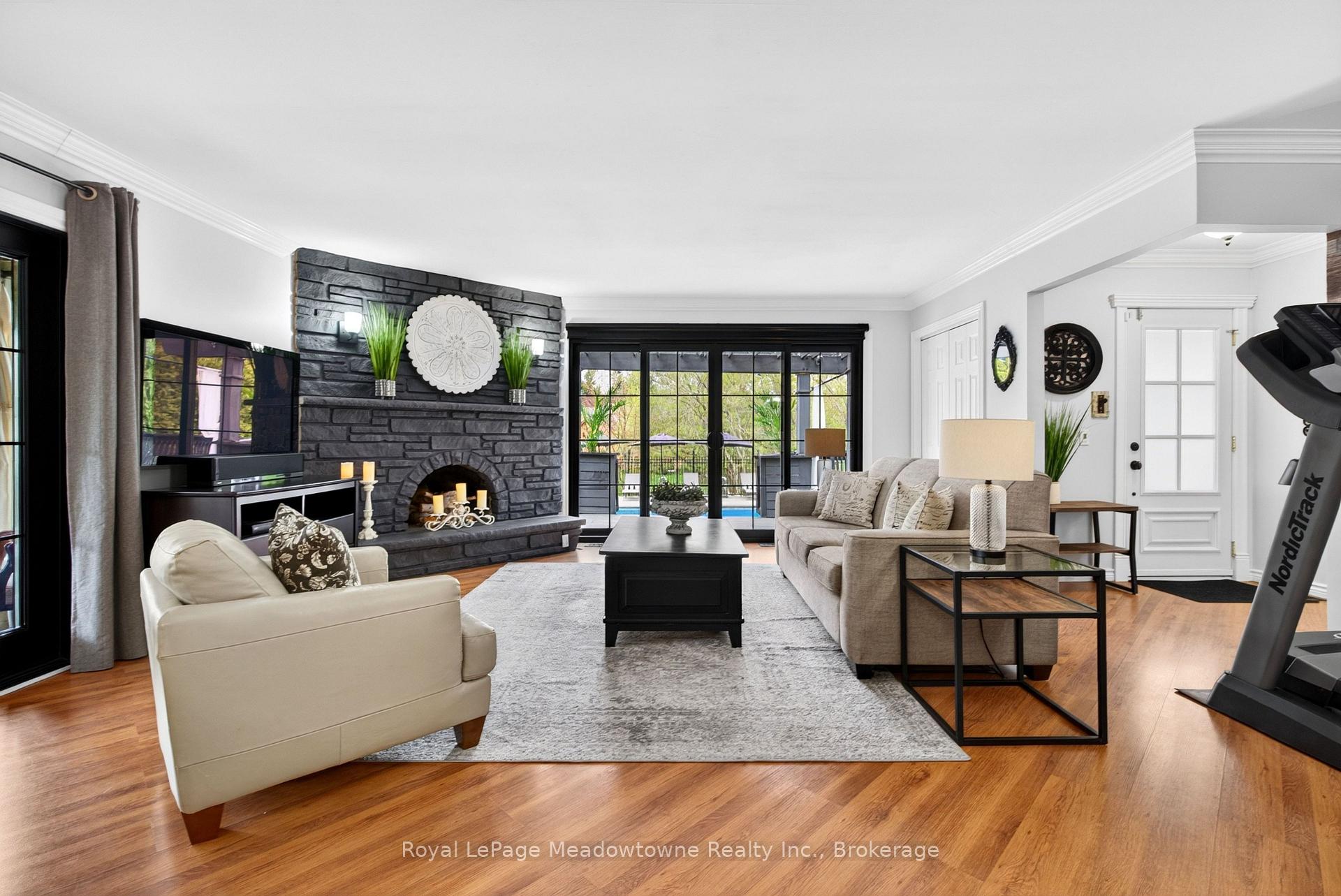 Photo 15 of 53 Campbell Avenue E, Milton, Campbellville — HOMEH