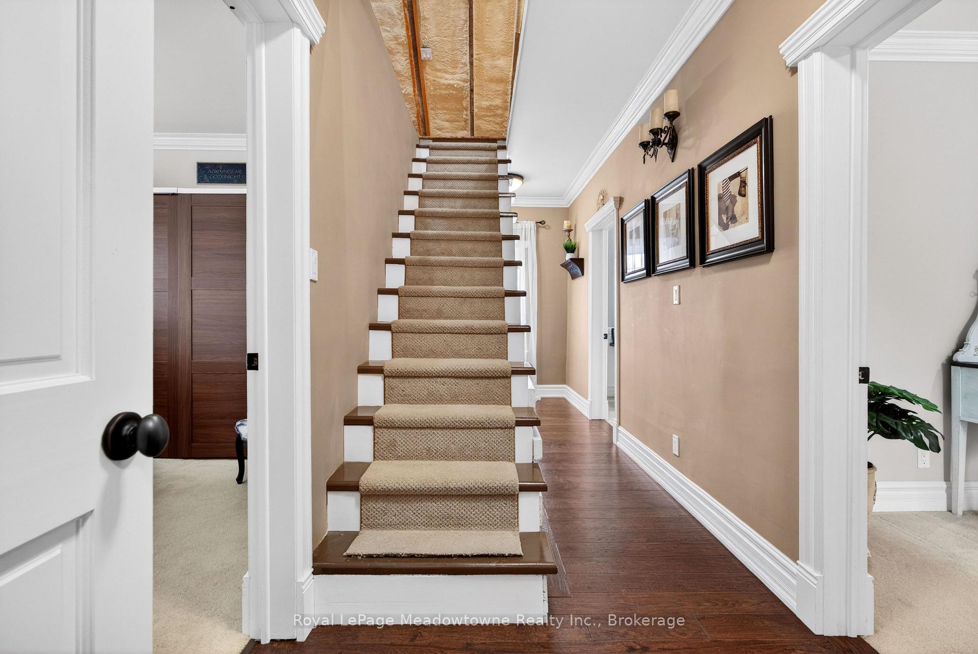 Photo 28 of 53 Campbell Avenue E, Milton, Campbellville — HOMEH