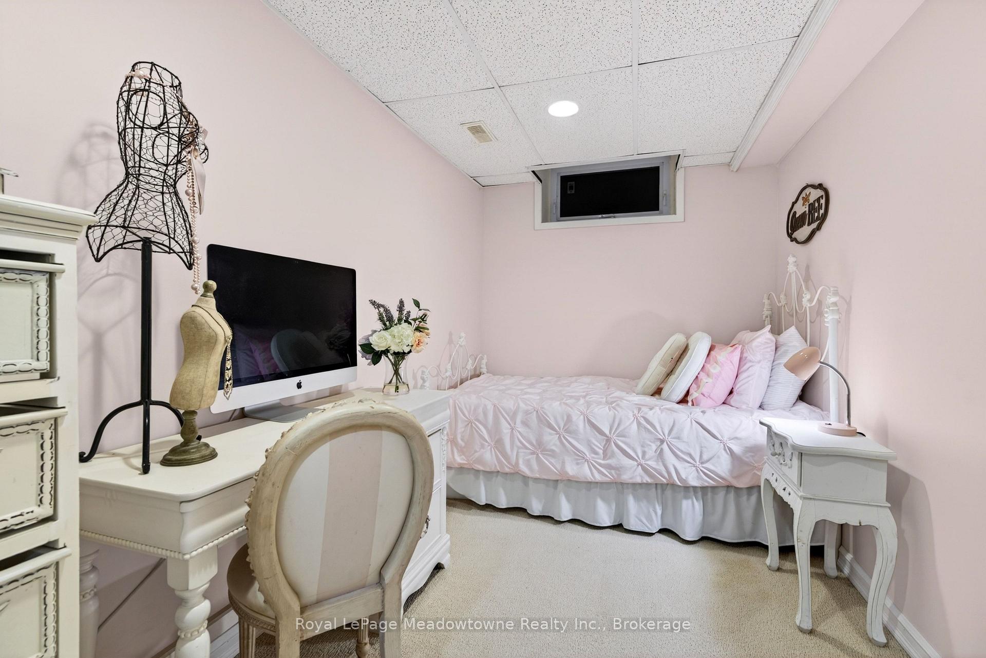 Photo 34 of 53 Campbell Avenue E, Milton, Campbellville — HOMEH