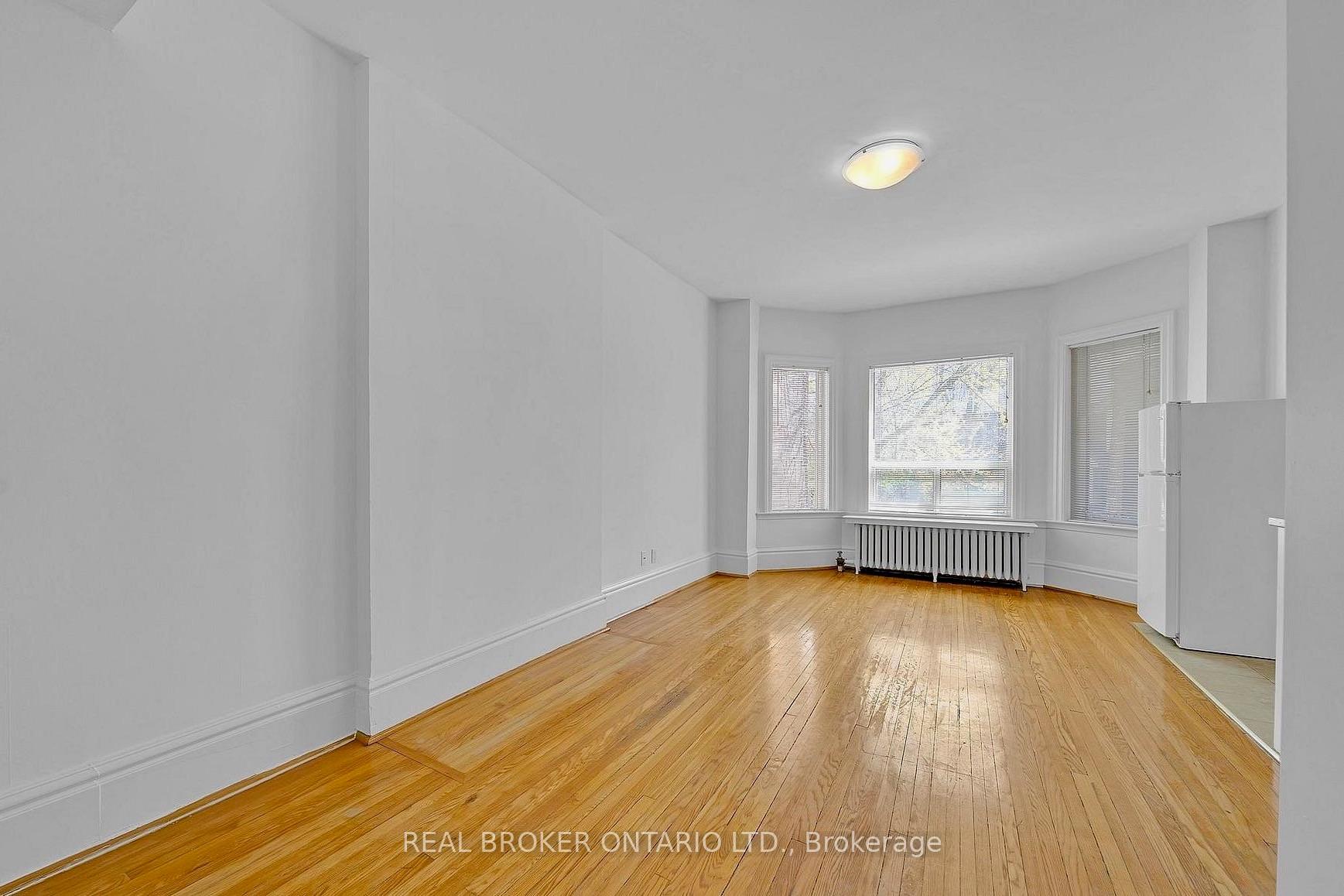Photo 3 of Unit 2, 16 Foxbar Road, Toronto, Yonge-St. Clair — HOMEH