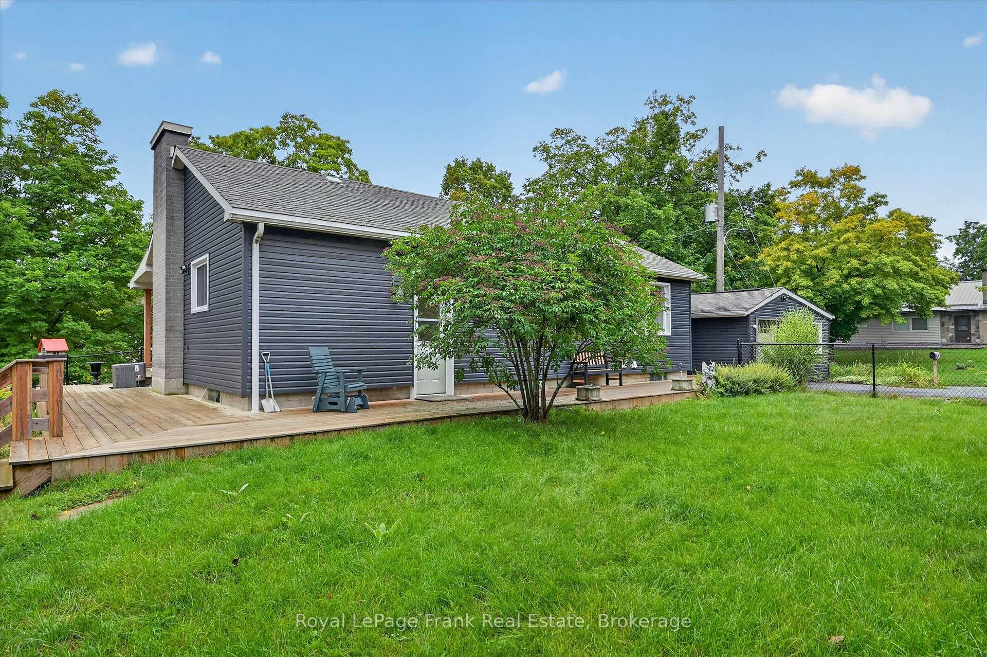 Photo 41 of 878 Valleyview Drive, Peterborough, Monaghan Ward 2 — HOMEH
