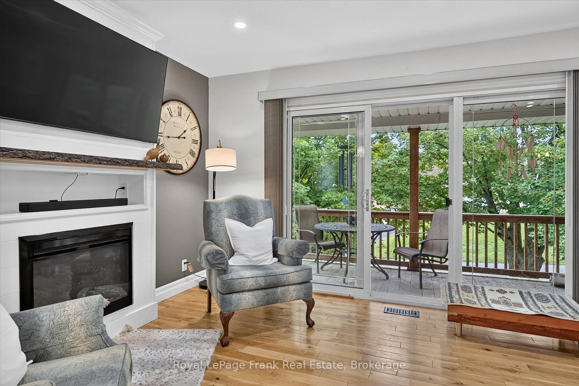 Photo 9 of 878 Valleyview Drive, Peterborough, Monaghan Ward 2 — HOMEH