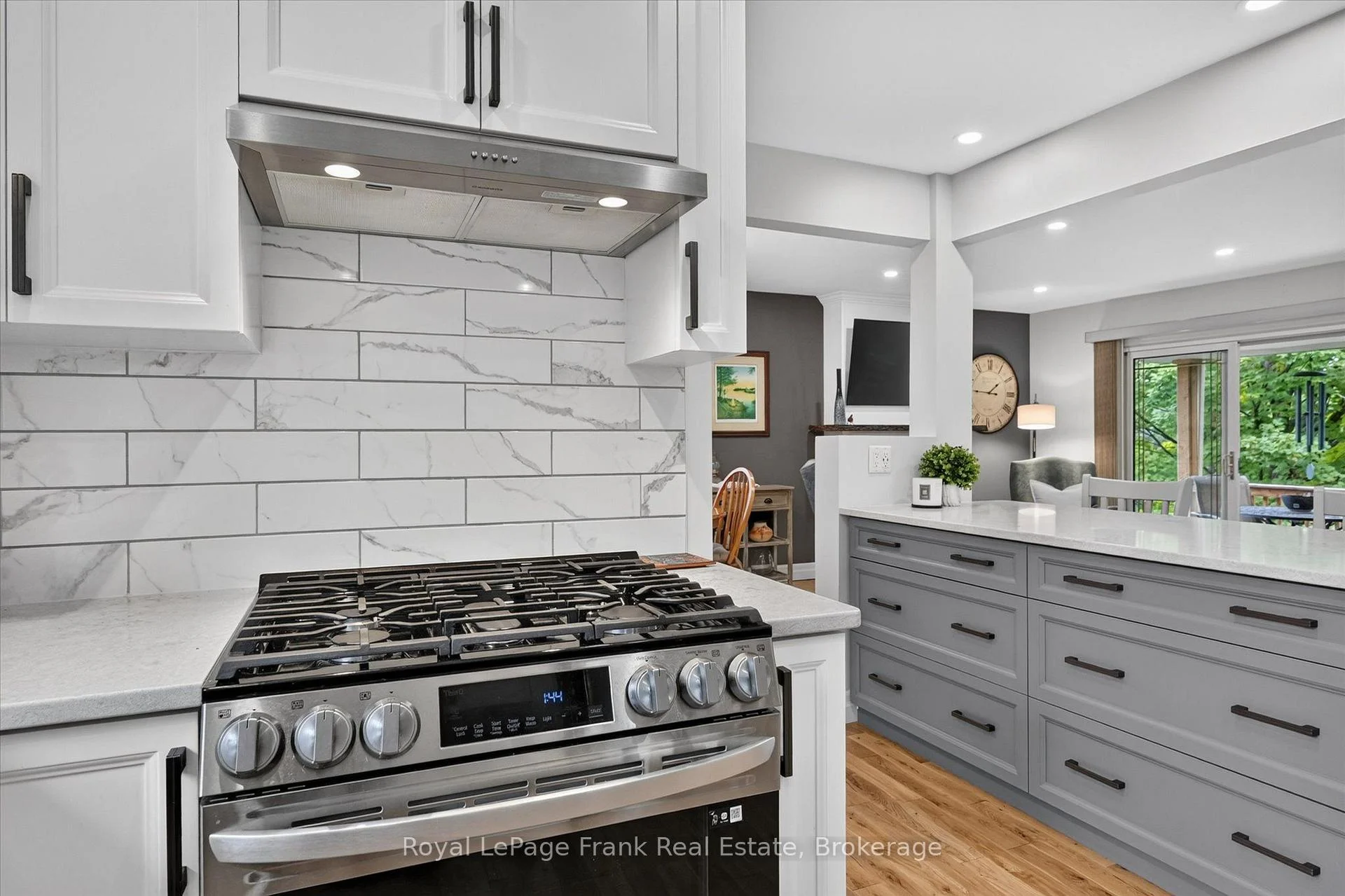 Photo 19 of 878 Valleyview Drive, Peterborough, Monaghan Ward 2 — HOMEH