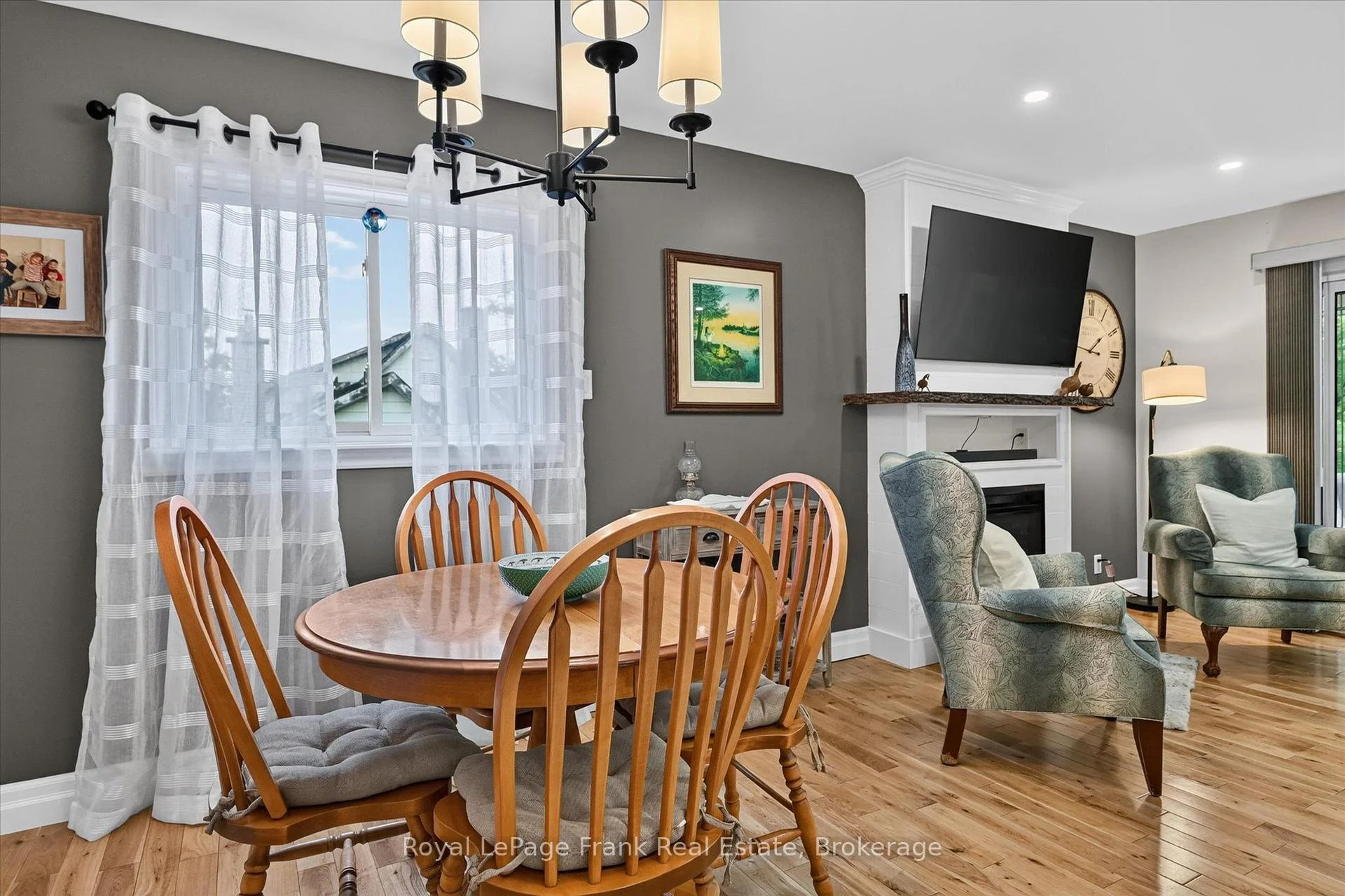 Photo 27 of 878 Valleyview Drive, Peterborough, Monaghan Ward 2 — HOMEH