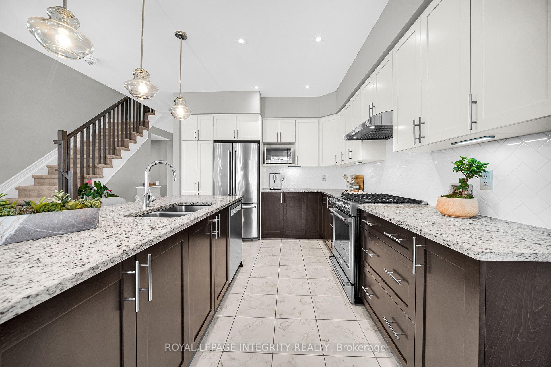 Photo 9 of 168 Larimar Circle, Ottawa, Riverside South/Gloucester Glen — HOMEH