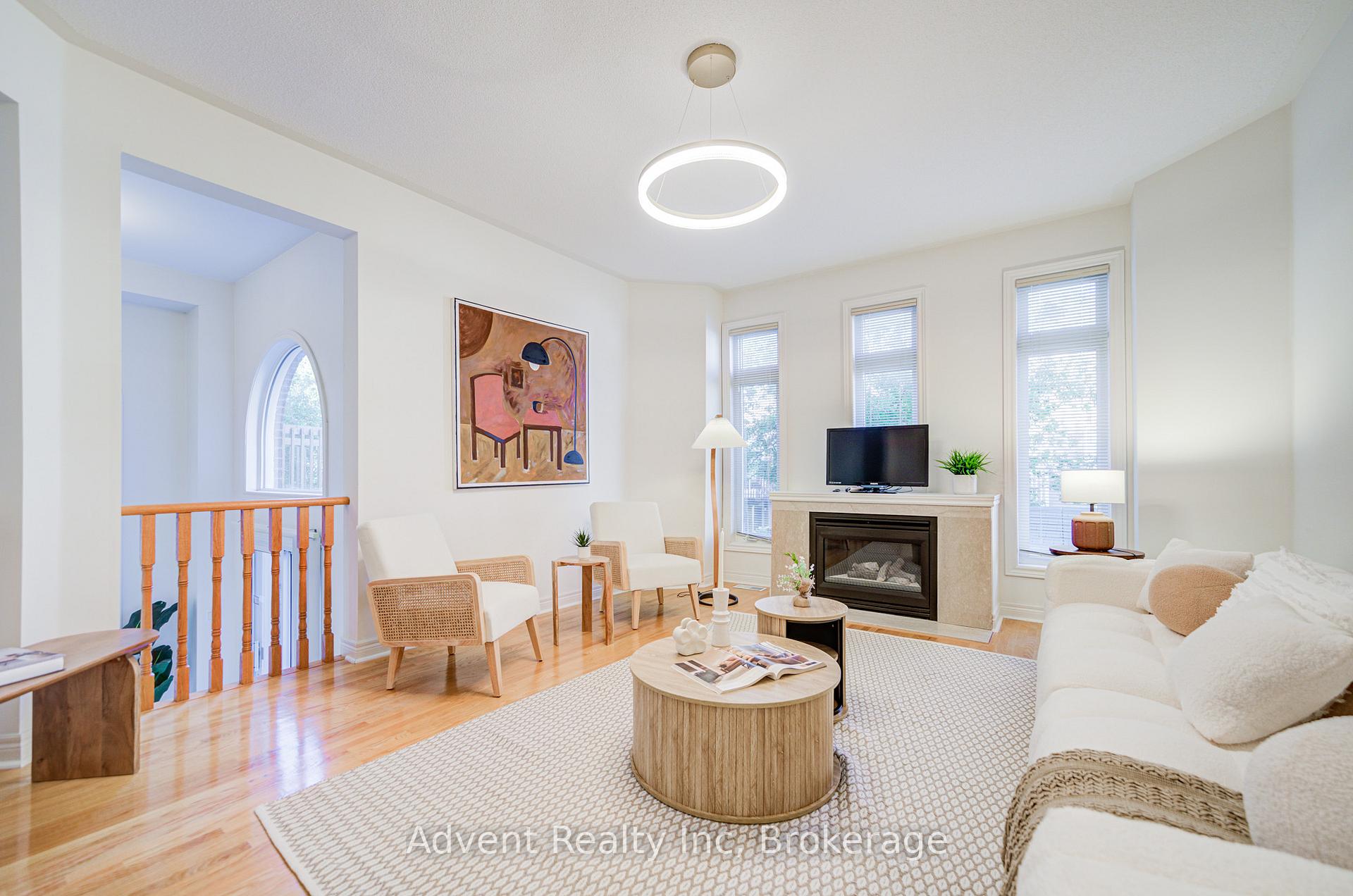 Photo 3 of 147 Frank Endean Road, Richmond Hill, Rouge Woods — HOMEH
