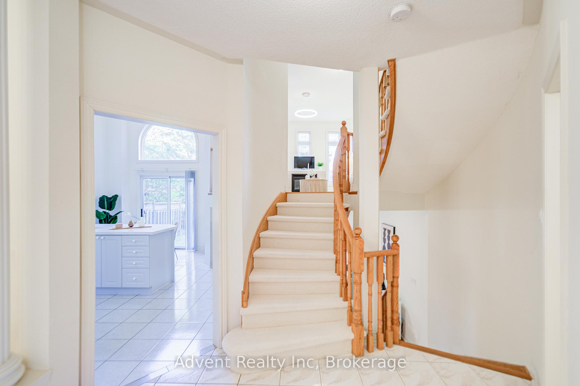 Photo 14 of 147 Frank Endean Road, Richmond Hill, Rouge Woods — HOMEH