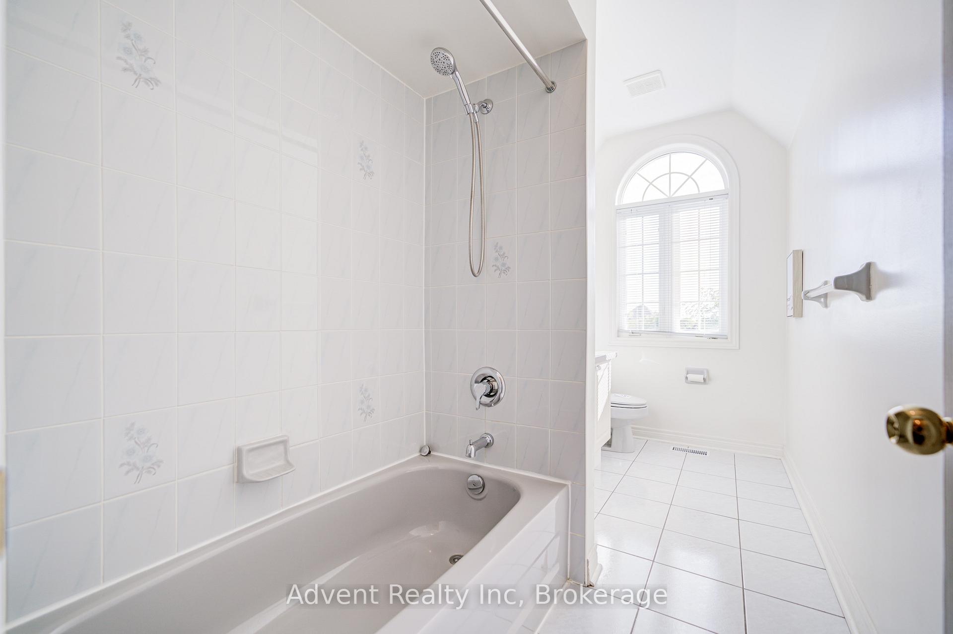 Photo 40 of 147 Frank Endean Road, Richmond Hill, Rouge Woods — HOMEH