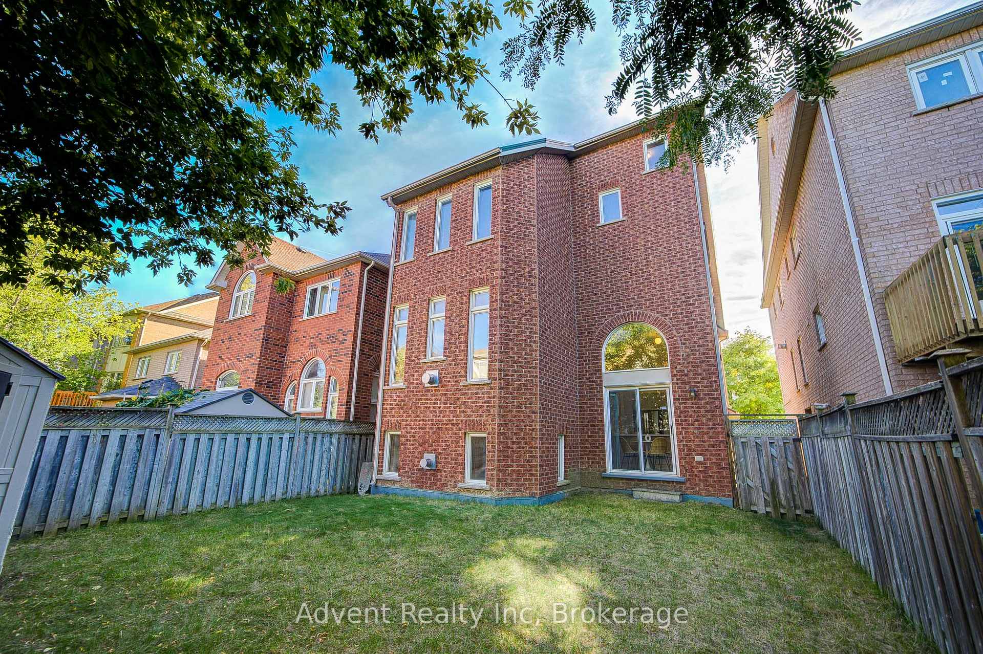 Photo 45 of 147 Frank Endean Road, Richmond Hill, Rouge Woods — HOMEH