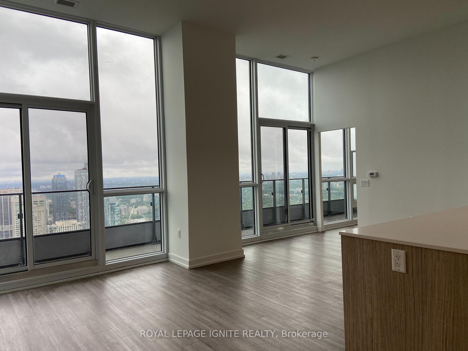 Photo 7 of Unit 5503, 395 Bloor Street E, Toronto, North St. James Town — HOMEH