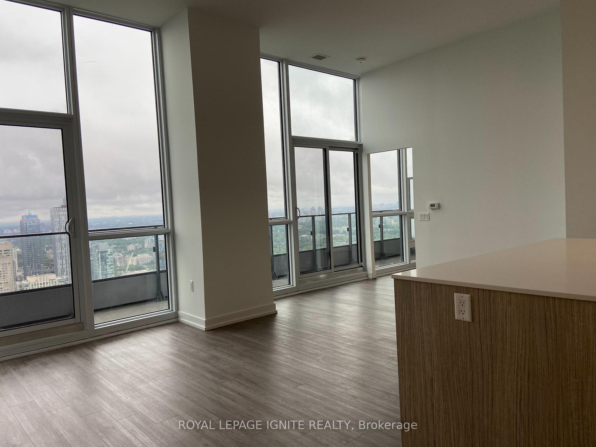 Photo 8 of Unit 5503, 395 Bloor Street E, Toronto, North St. James Town — HOMEH