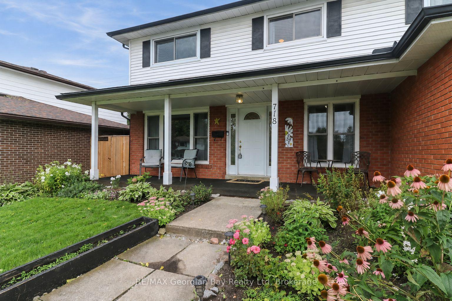Photo 4 of 718 Birchwood Drive, Midland — HOMEH