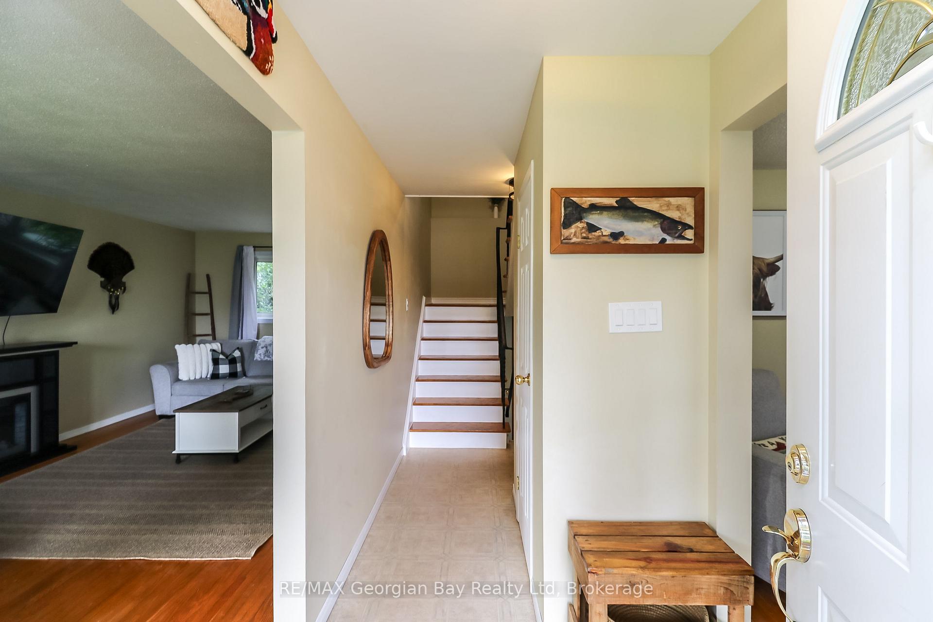 Photo 7 of 718 Birchwood Drive, Midland — HOMEH