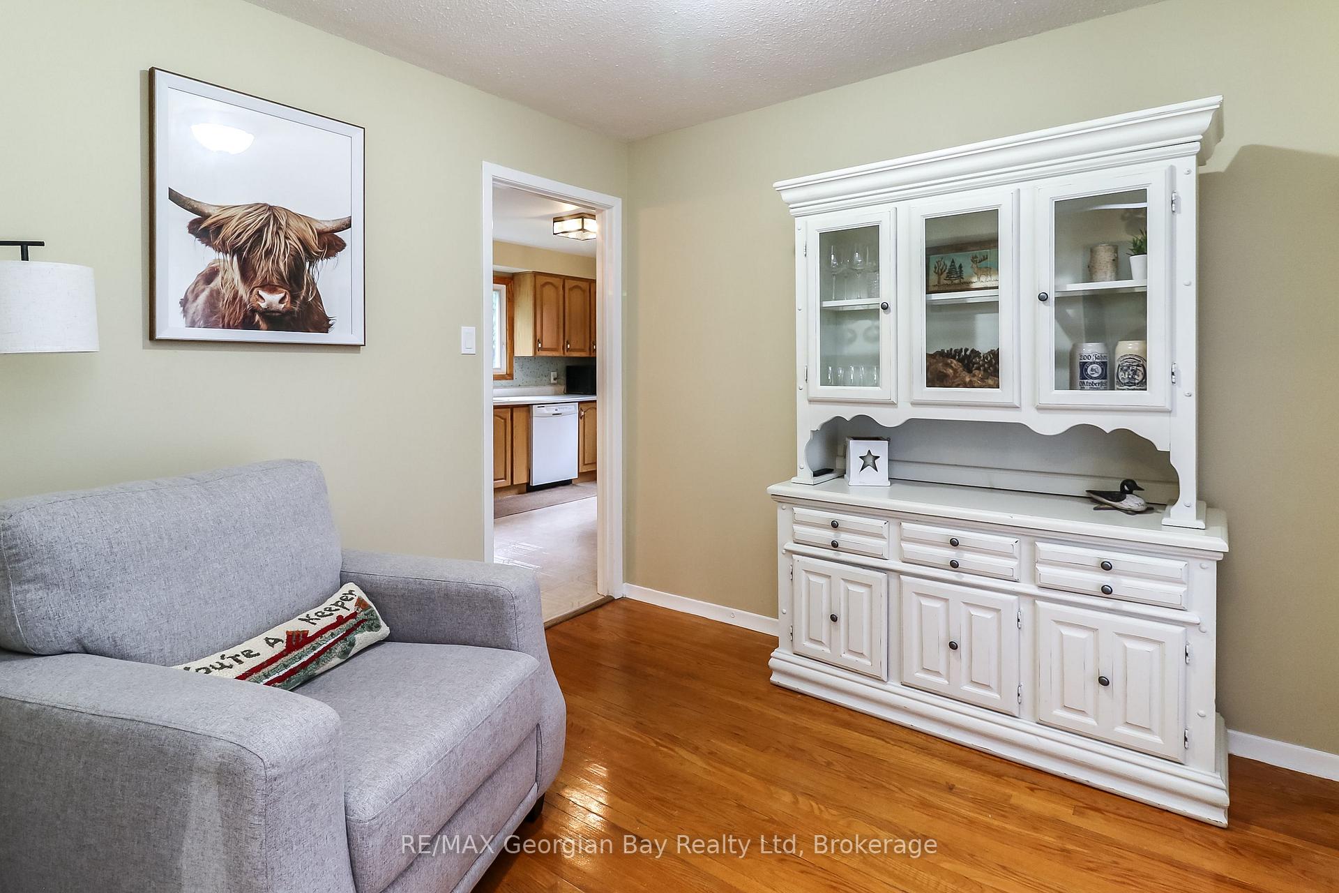 Photo 12 of 718 Birchwood Drive, Midland — HOMEH