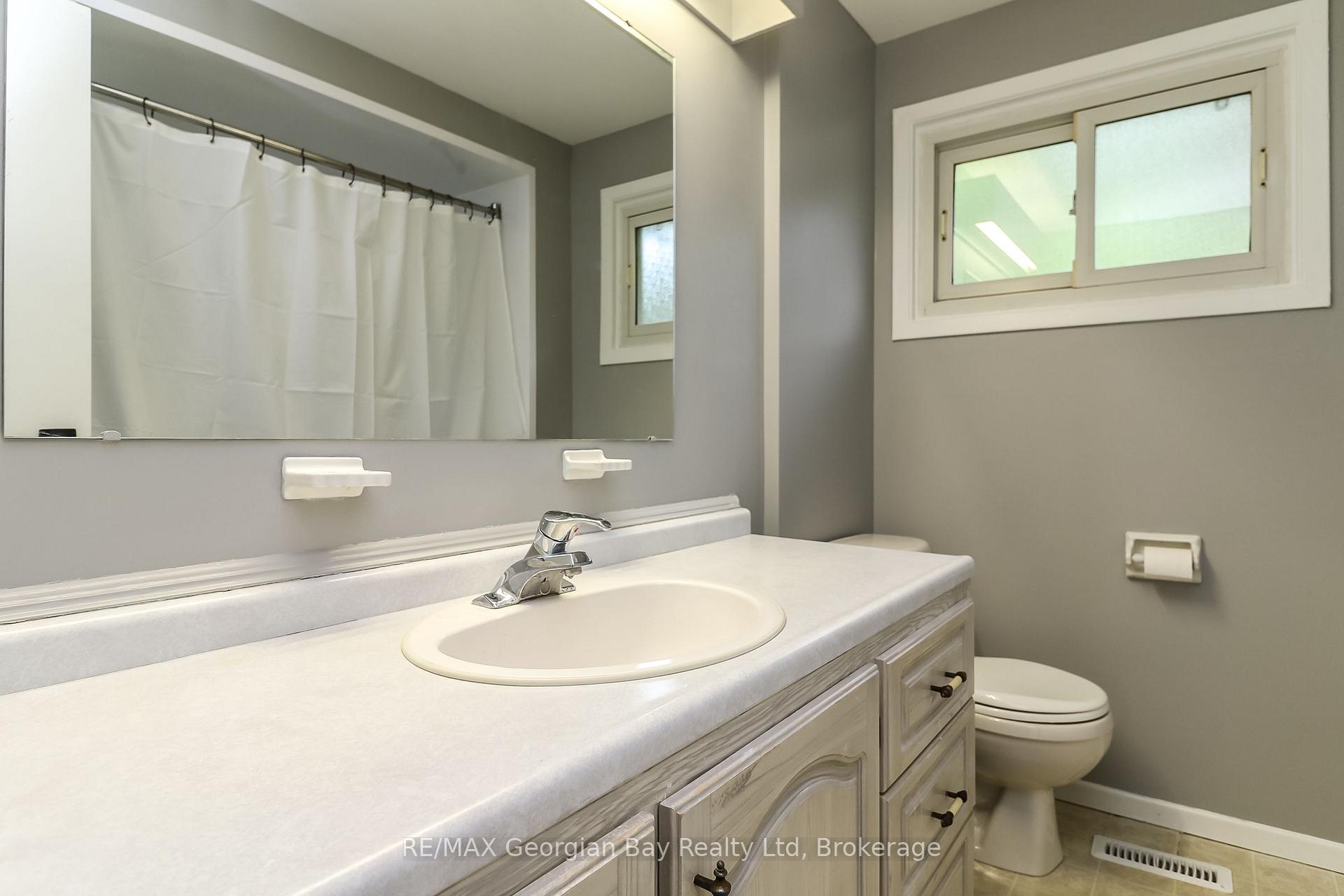 Photo 27 of 718 Birchwood Drive, Midland — HOMEH