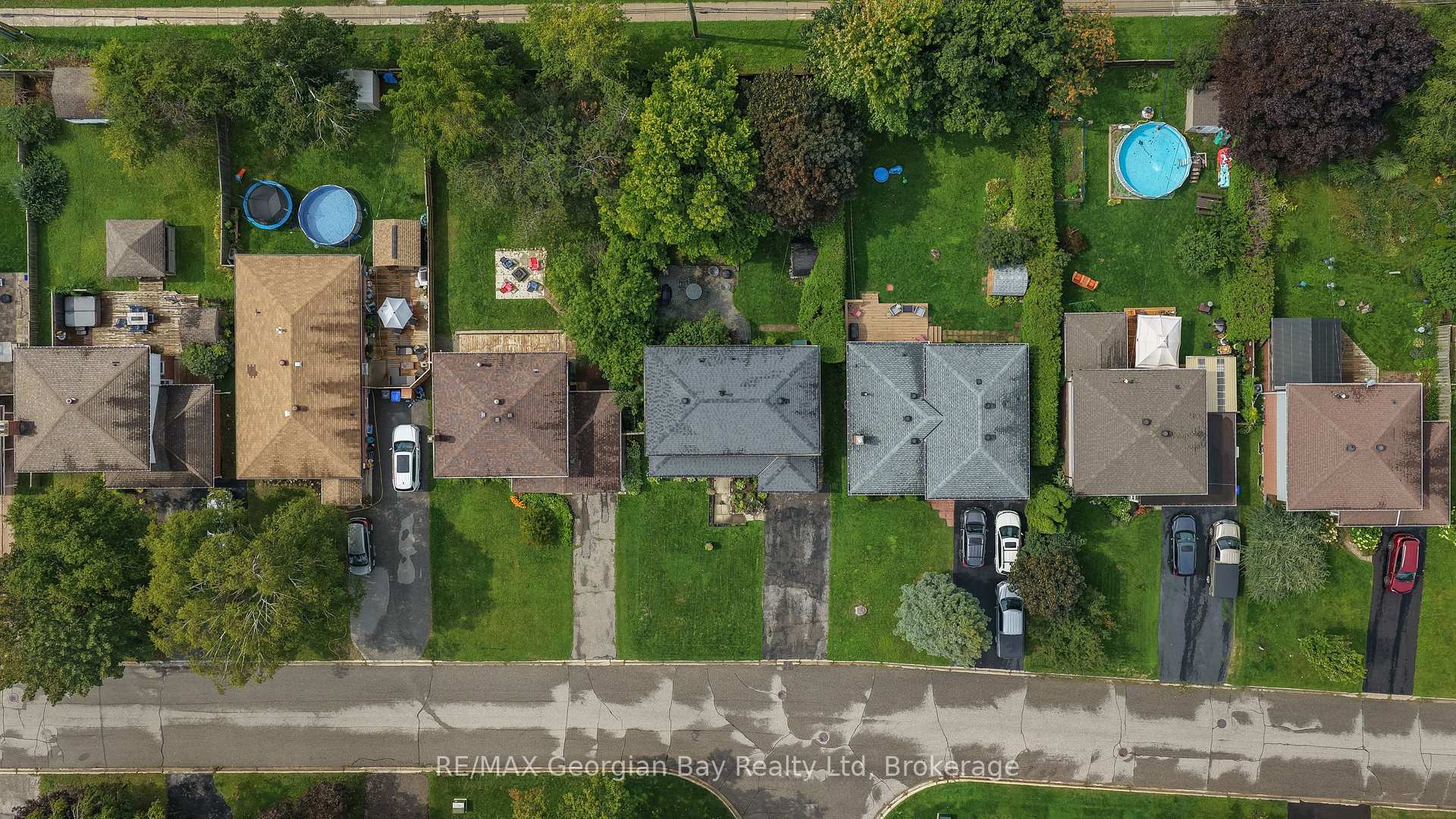 Photo 35 of 718 Birchwood Drive, Midland — HOMEH