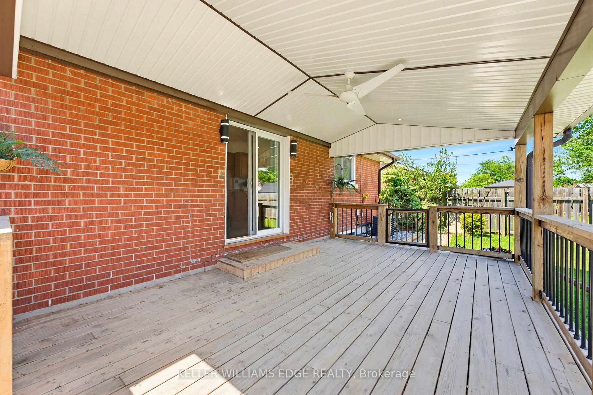 Photo 30 of 17 Broadmore Avenue, St. Catharines, Carlton/Bunting — HOMEH