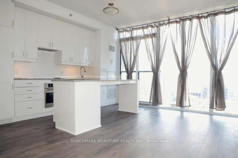 Photo 3 of Unit 3509, 426 University Avenue, Toronto, Kensington-Chinatown — HOMEH
