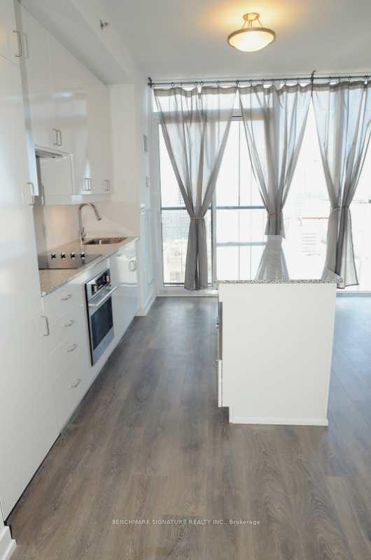 Photo 5 of Unit 3509, 426 University Avenue, Toronto, Kensington-Chinatown — HOMEH