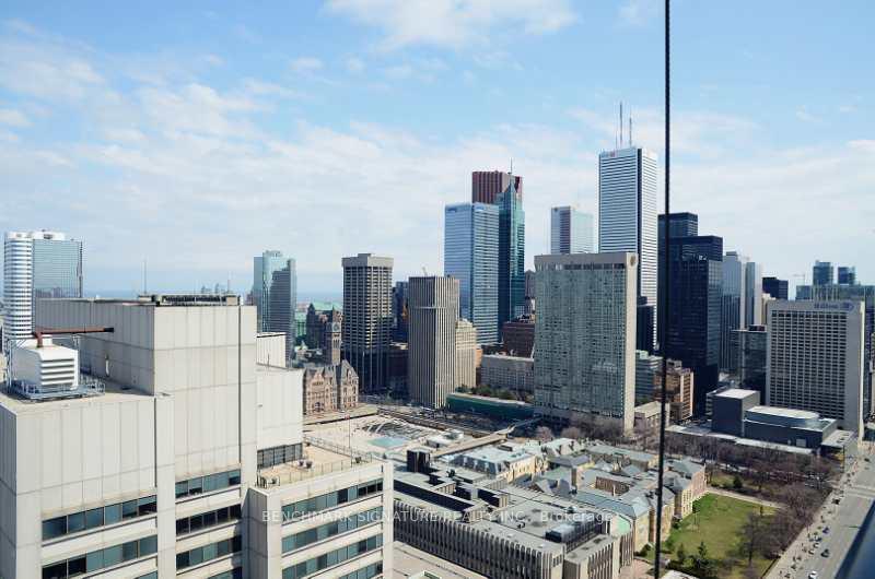 Photo 8 of Unit 3509, 426 University Avenue, Toronto, Kensington-Chinatown — HOMEH
